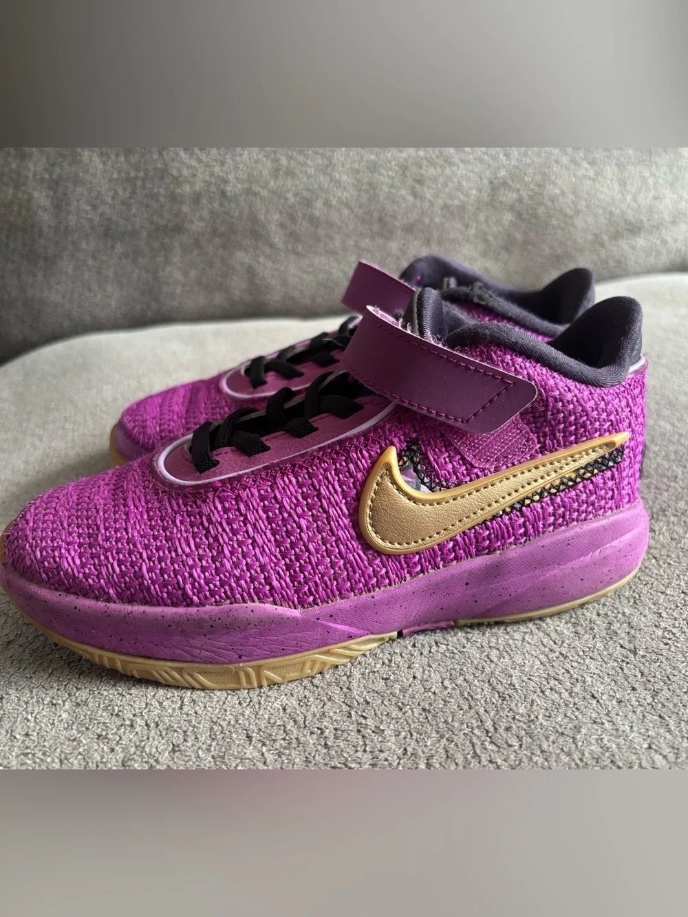 Nike LeBron James  Kids' Purple & Gold Athletic Shoes size 1Y